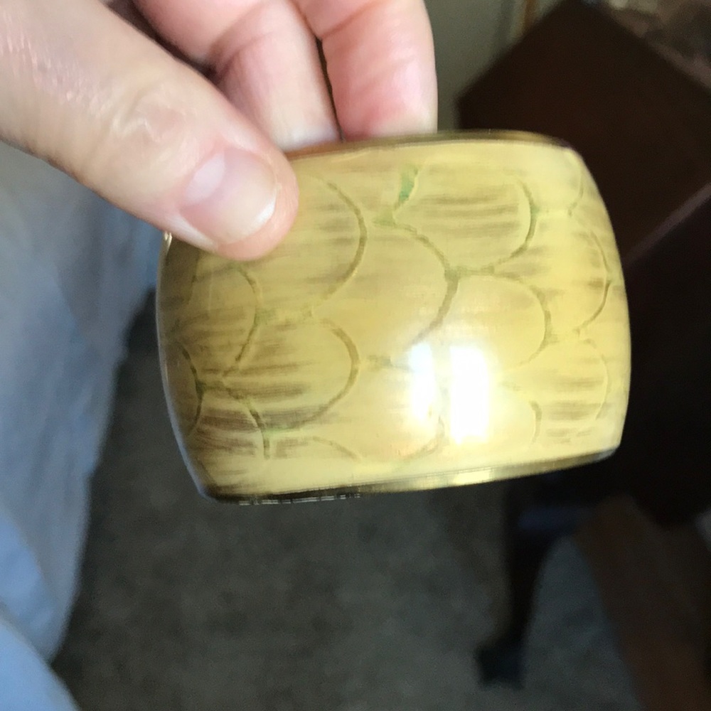 Cuff Bracelet - Picture 3 of 4